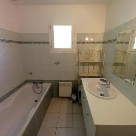 Saint Palais Sur - Maison Proche - 5 Min A Pied Du Supermarche Villa *