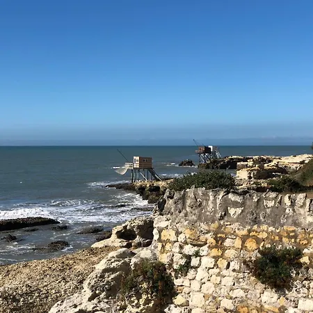 Saint Palais Sur - Maison Proche - 5 Min A Pied Du Supermarche Villa