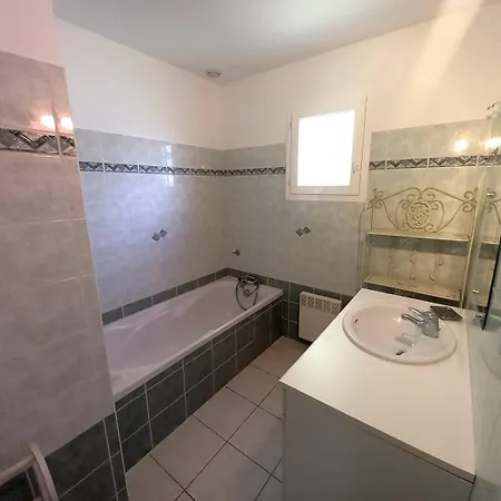 Saint Palais Sur - Maison Proche - 5 Min A Pied Du Supermarche Villa