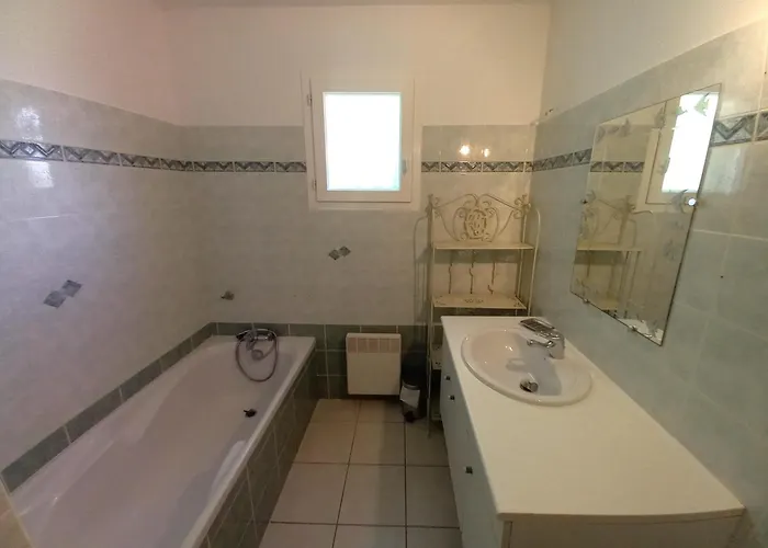 Saint Palais Sur - Maison Proche - 5 Min A Pied Du Supermarche Villa *