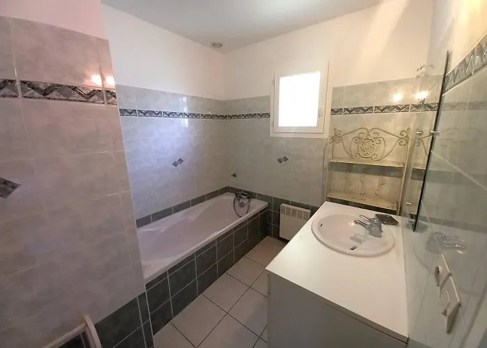 Saint Palais Sur - Maison Proche - 5 Min A Pied Du Supermarche Villa